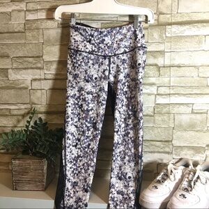 Victoria secret leggings with stars ⭐️ ✨🖤